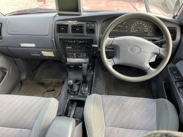 Toyota HILUX SURF 1998 8135609-3