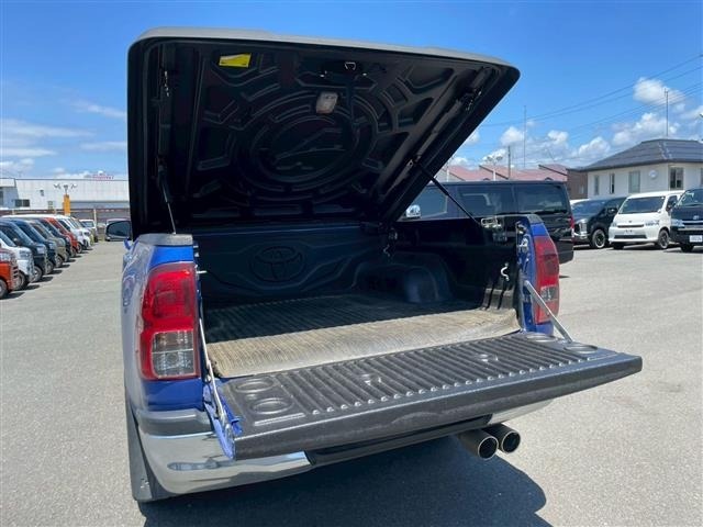 Toyota HILUX 2019 8117837-9