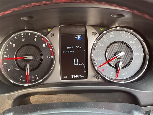 Toyota HILUX 2022 8117840-17