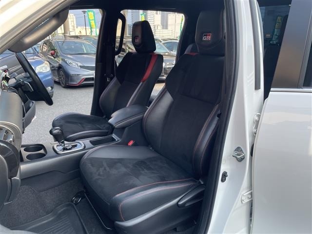 Toyota HILUX 2022 8117840-2