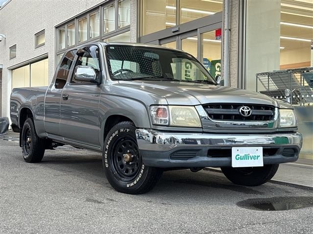 Toyota HILUX 2003 8117848-0