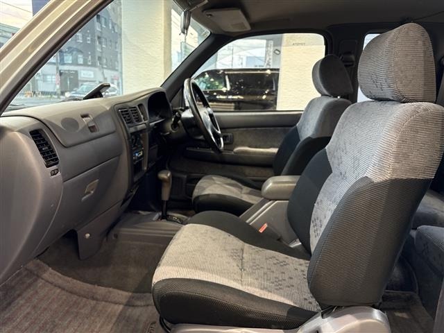 Toyota HILUX 2003 8117848-11