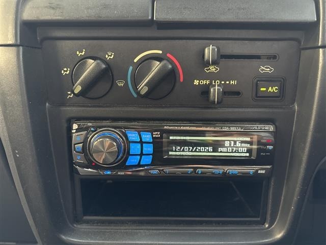 Toyota HILUX 2003 8117848-17