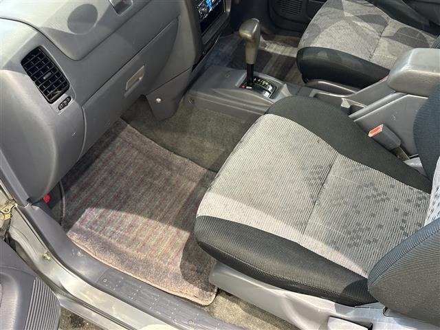 Toyota HILUX 2003 8117848-20