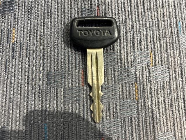 Toyota HILUX 2003 8117848-3