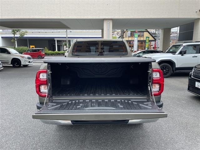 Toyota HILUX 2022 8117857-1