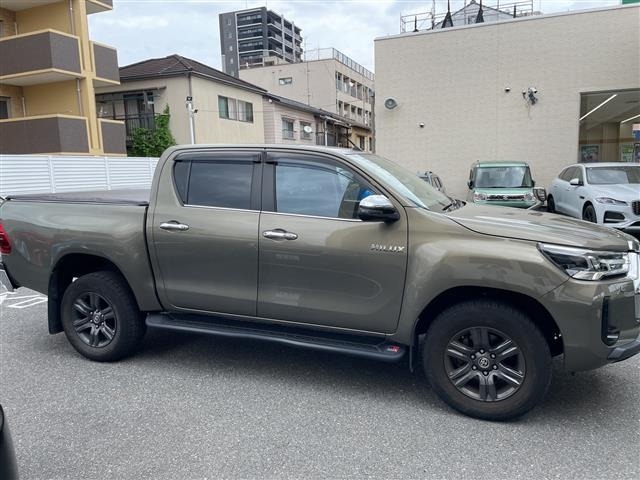 Toyota HILUX 2022 8117857-5