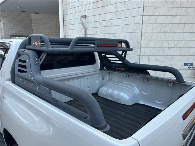 Toyota HILUX 2024 8117858-16