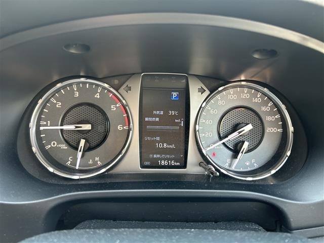 Toyota HILUX 2024 8117858-18