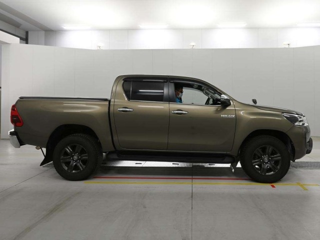 Toyota HILUX 2023 8117888-3