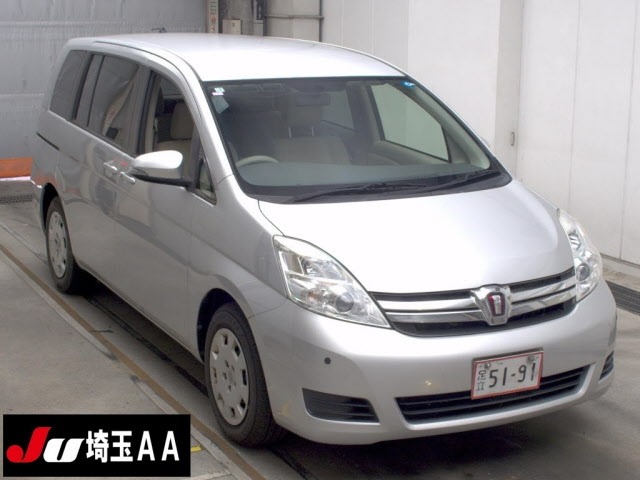 Toyota ISIS 2015 8117935-0