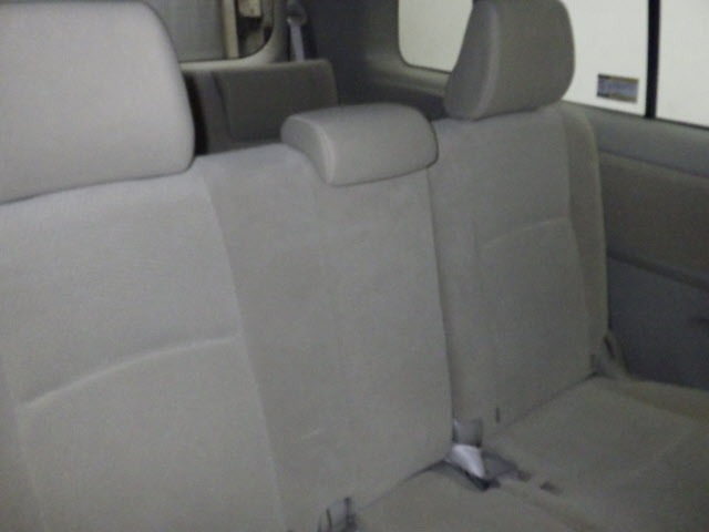 Toyota ISIS 2015 8117935-8
