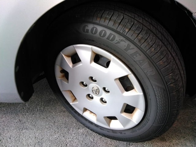Toyota ISIS 2015 8117935-9