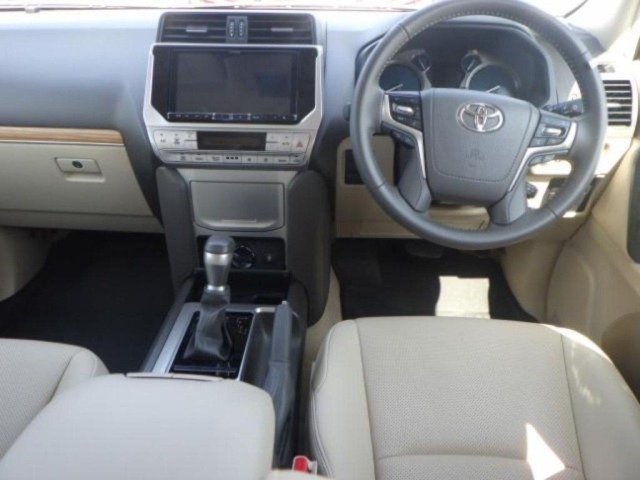 Toyota LAND CRUISER PRADO 2023 8137367-3