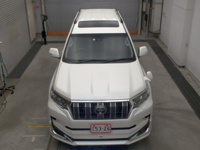 Toyota LAND CRUISER PRADO 2023 8137372-6