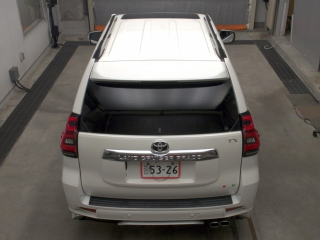Toyota LAND CRUISER PRADO 2023 8137372-7