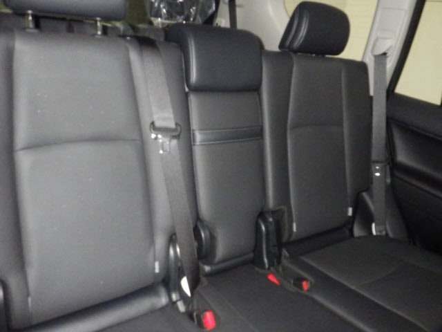 Toyota LAND CRUISER PRADO 2023 8137372-8