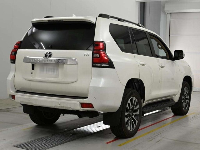 Toyota LAND CRUISER PRADO 2023 8137373-1