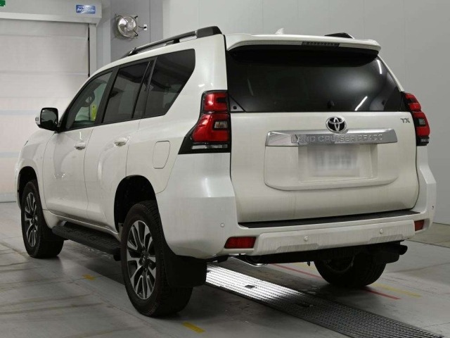 Toyota LAND CRUISER PRADO 2023 8137373-6