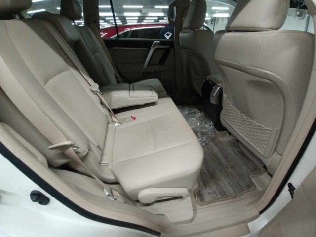 Toyota LAND CRUISER PRADO 2022 8137374-12