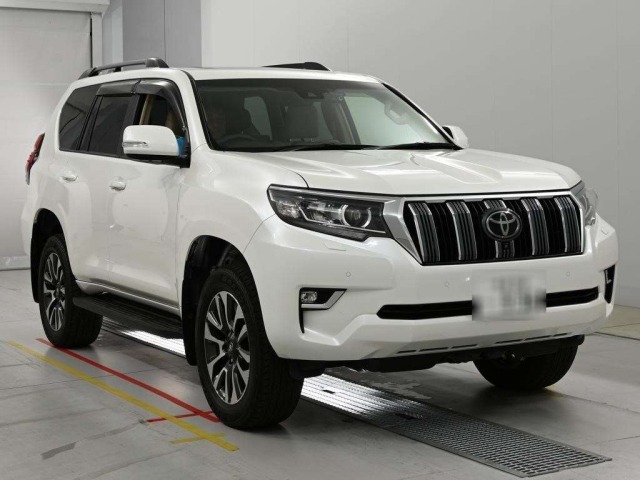 Toyota LAND CRUISER PRADO 2022 8137374-5