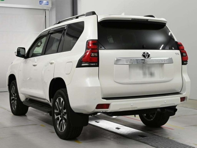 Toyota LAND CRUISER PRADO 2022 8137374-6