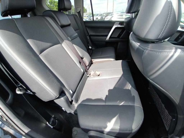 Toyota LAND CRUISER PRADO 2022 8137375-12