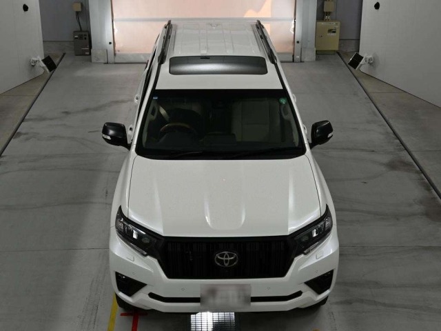 Toyota LAND CRUISER PRADO 2023 8137376-7