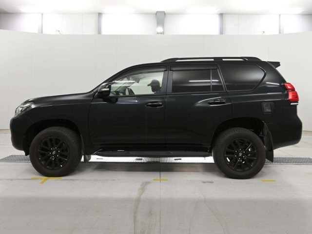 Toyota LAND CRUISER PRADO 2021 8137378-4