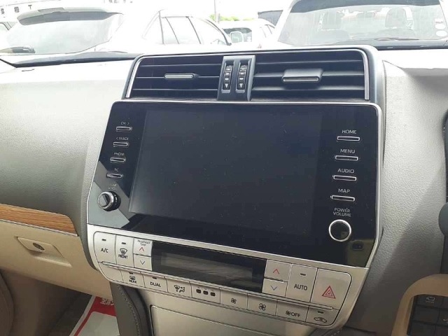 Toyota LAND CRUISER PRADO 2025 8137452-12