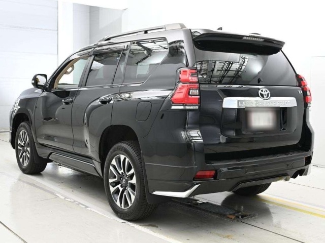Toyota LAND CRUISER PRADO 2025 8137452-6