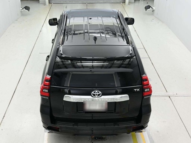 Toyota LAND CRUISER PRADO 2025 8137452-8