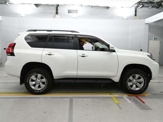 Toyota LAND CRUISER PRADO 2020 8137453-3