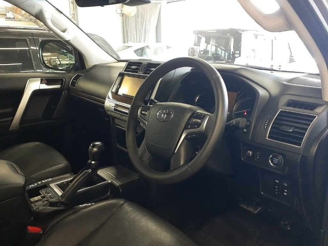 Toyota LAND CRUISER PRADO 2020 8137454-9