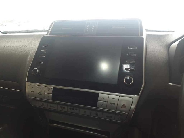 Toyota LAND CRUISER PRADO 2023 8137456-12