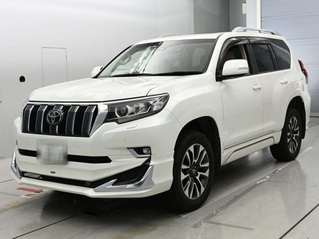 Toyota LAND CRUISER PRADO 2022 8137457-0