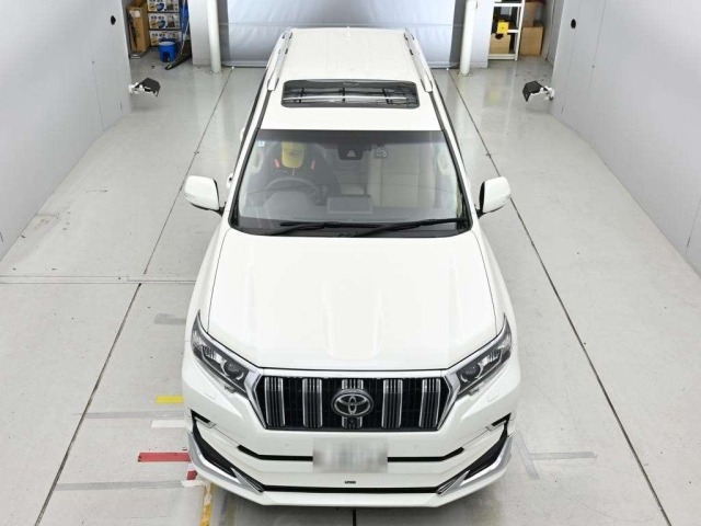Toyota LAND CRUISER PRADO 2022 8137457-7