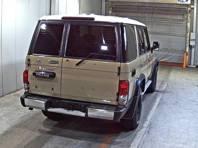 Toyota LAND CRUISER PRADO 1994 8137458-5