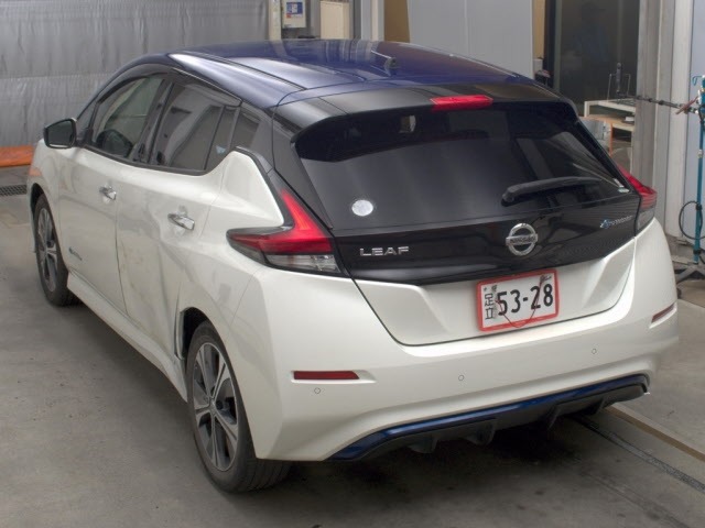 Nissan LEAF 2018 8136257-1
