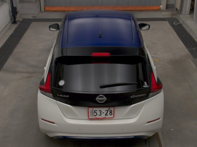 Nissan LEAF 2018 8136257-7