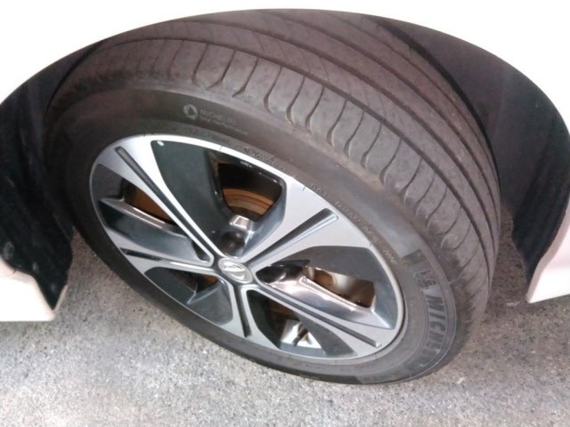 Nissan LEAF 2018 8136257-9