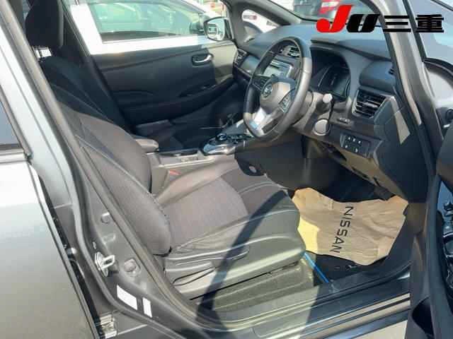 Nissan LEAF 2017 8136270-4