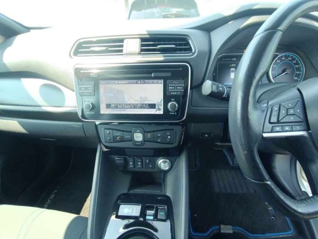 Nissan LEAF 2019 8136298-11