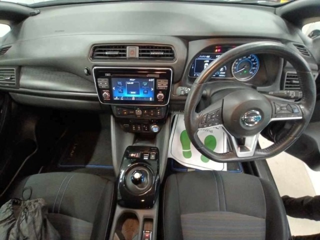 Nissan LEAF 2020 8136299-11