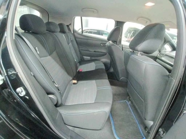 Nissan LEAF 2020 8136299-12