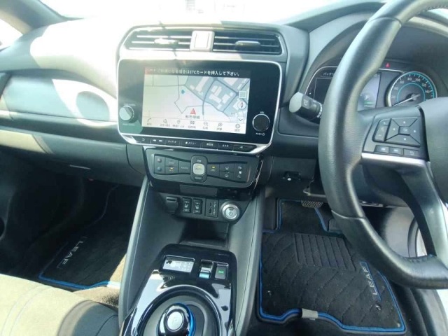 Nissan LEAF 2021 8136305-11