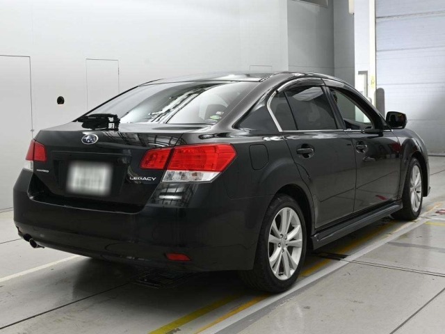 Subaru LEGACY B4 2012 8137984-1