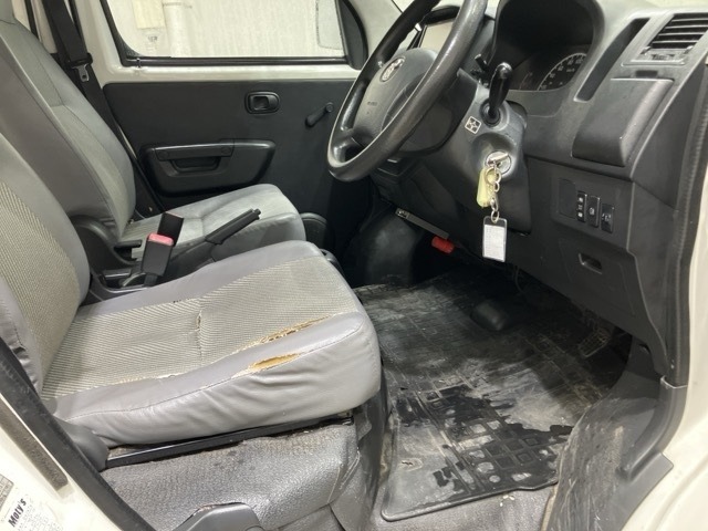 Toyota LITEACE VAN 2011 8117063-8