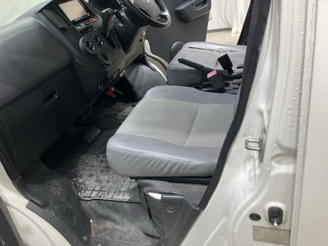 Toyota LITEACE VAN 2011 8117063-9