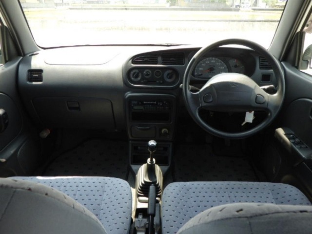 Daihatsu MIRA 2001 8137027-3